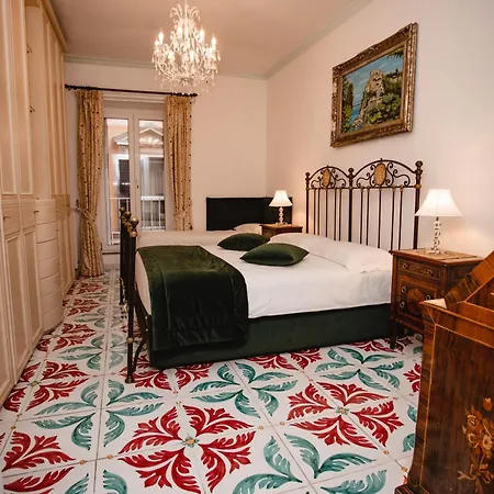 Delfini Trevi House Hotel Rome Exterior photo